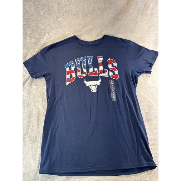 Chicago Bulls Fanatics T-Shirt Large American Flag Logo Navy Cotton - Picture 3 of 7